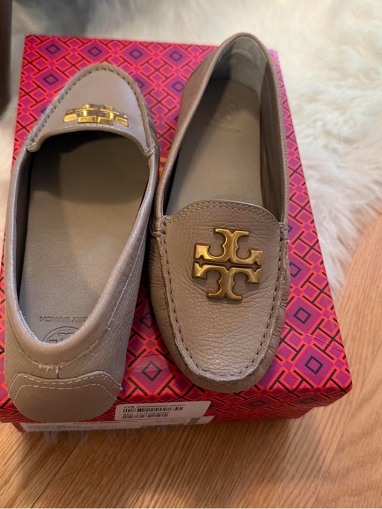 Tory Burch Shoes - Tory Burch Taupe Leather Logo Driving Loafers